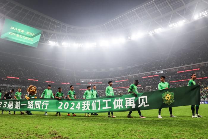少妇老师疯狂放荡小说视频