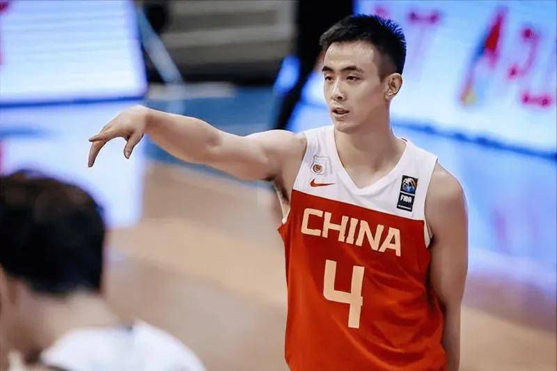 被触手捕获后调教成奶牛小说