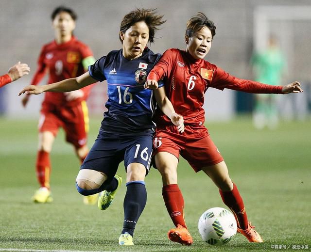 公交车被cao合不拢腿
