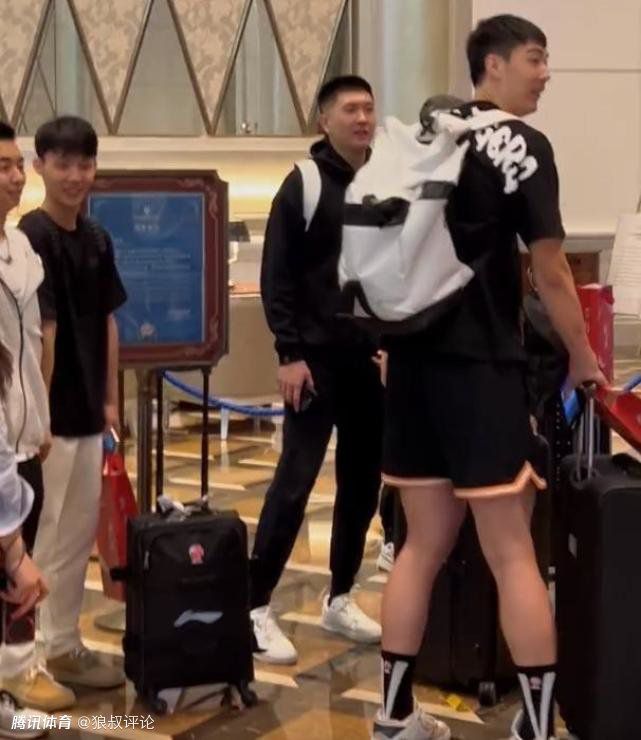 女大学生的精油按摩